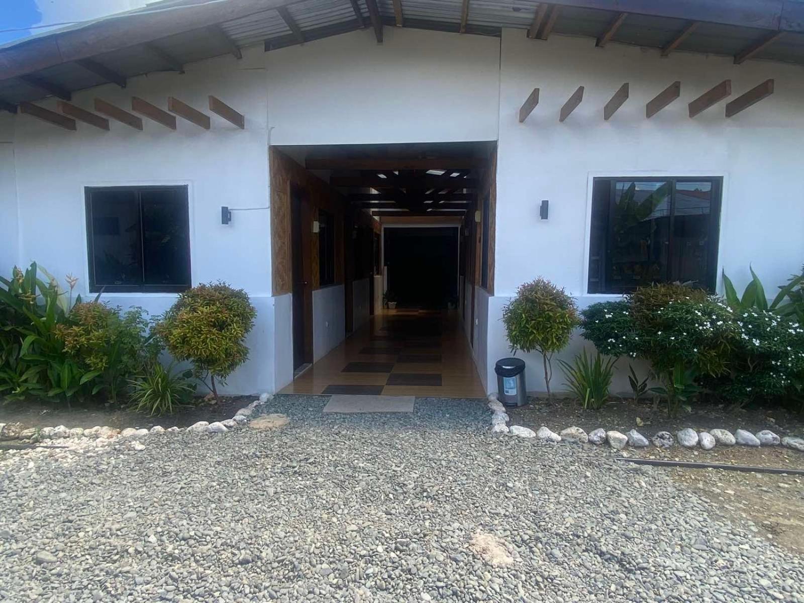Bonzu Homestay General Luna  Exterior photo